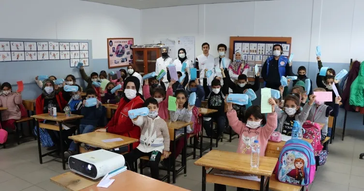 Gençlik merkezi gönüllere dokunuyor