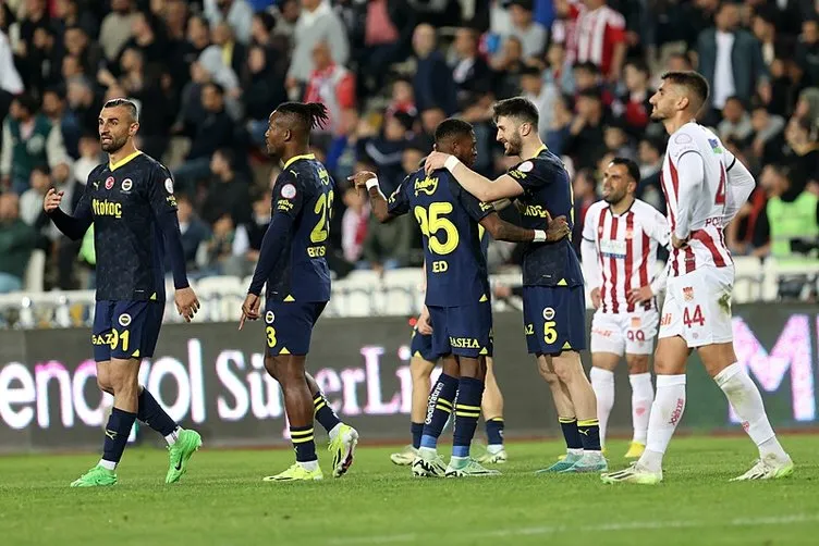 Fenerbahçe haberleri: Benjamin Brand VAR’a çağırmıştı! Ahmet Çakar ve Erman Toroğlu Sivasspor maçındaki o pozisyonu yorumladı