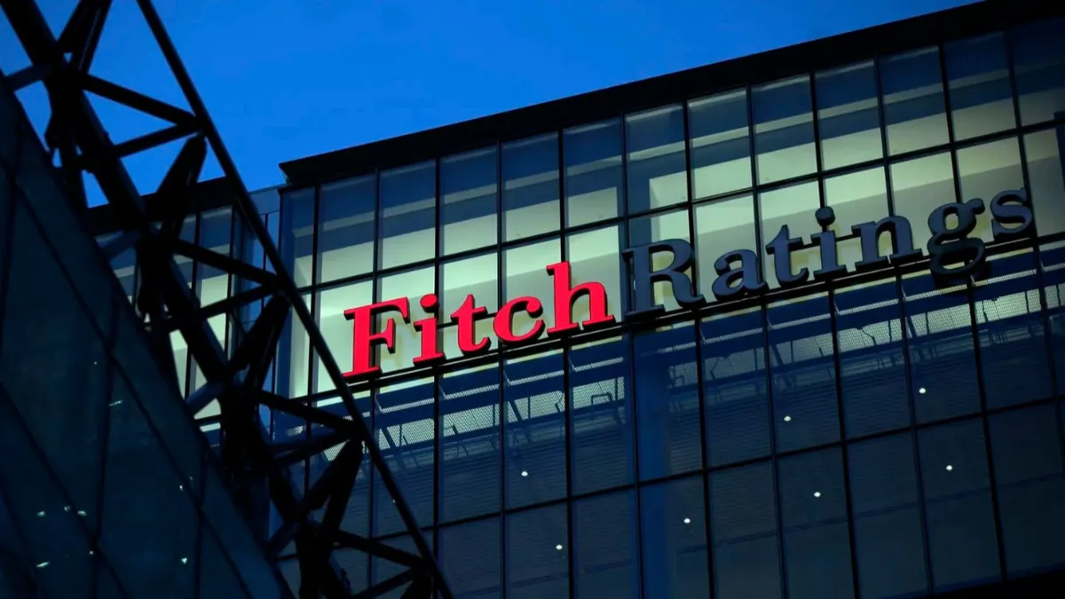 Fitch'ten çifte uyarı: İki alanda riskler artıyor