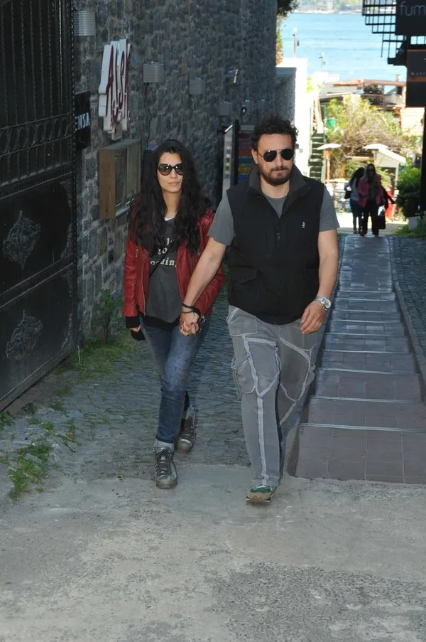 Tuba Büyüküstün ve Onur Saylak'tan güzel haber