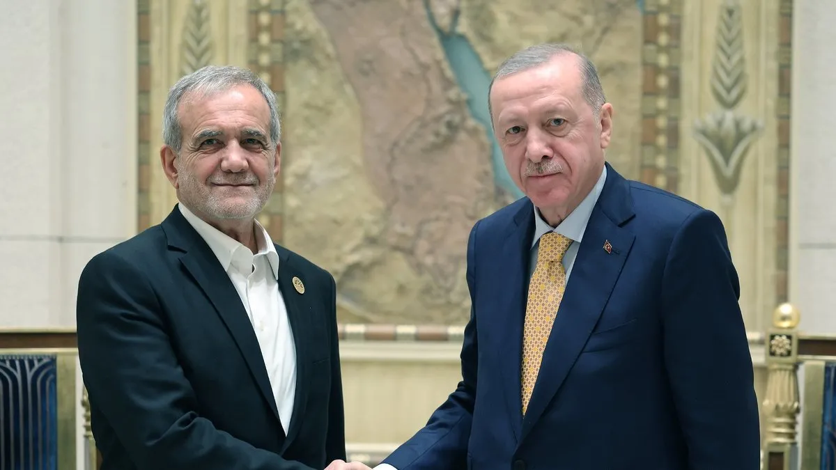 Başkan Erdoğan İran Cumhurbaşkanı Mesud Pezeşkiyan ile görüştü