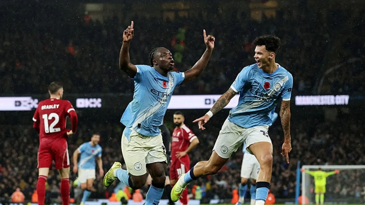 Manchester City, Liverpool’u 3-0 ile geçti! Manchester City, Liverpool’u 3-0 ile geçti!