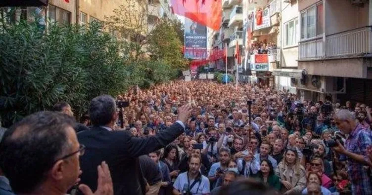 Özgür Özel’in Manisa programında CHP’li başkandan skandal hareket! Parti yöneticisini sahneden kovdu