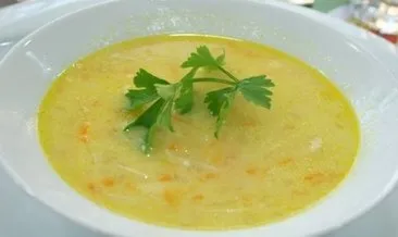 Lezzetli ve besleyicisi tavuk suyu çorba tarifi: Tavuk suyu çorba nasıl yapılır?