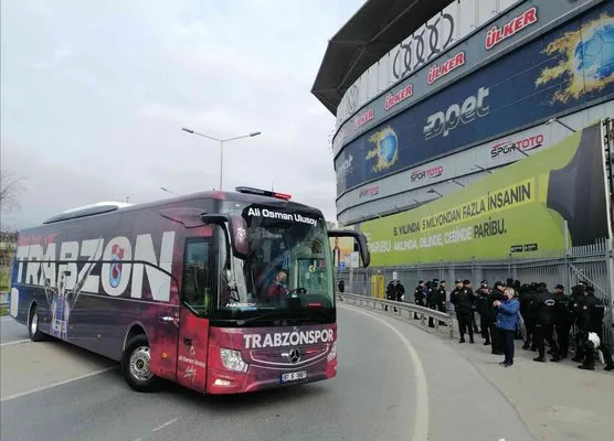 Trabzonspor, Kadıköy’e geldi
