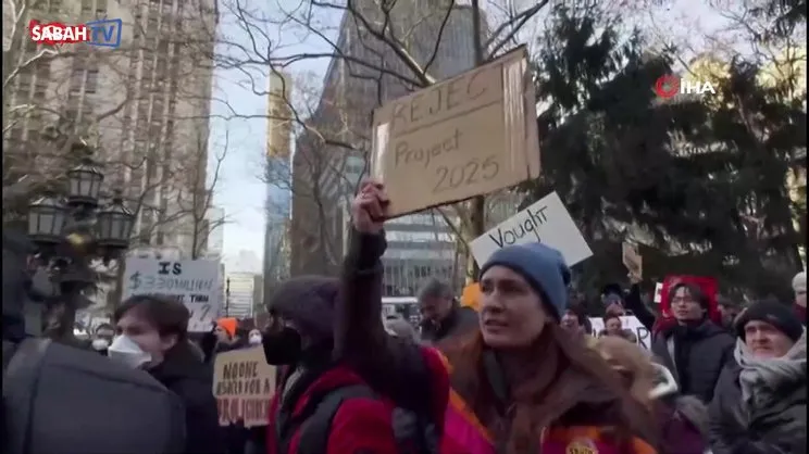 New York’ta binlerce kişi Trump yönetimi ve Elon Musk’a karşı protesto düzenledi | Video