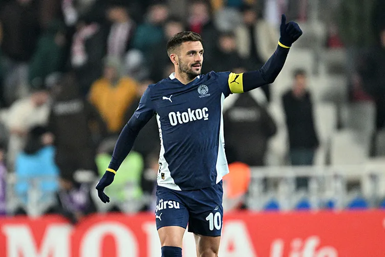 Süper Lig’de gol krallığında büyük heyecan! 35. hafta sonrası Osimhen, Piatek, Banza ve...