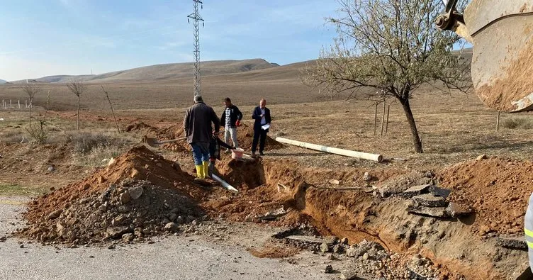 Ankara Büyükşehir Belediyesi çiftçilerin tarlasına çöktü
