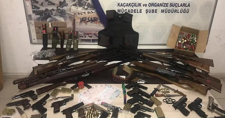 Antalya merkezli suç örgütü operasyonu: 22 gözaltı
