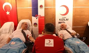 Orkestra eşliğinde kan bağışı