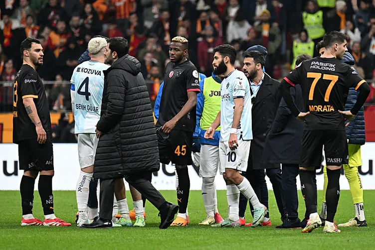 Son dakika haberi: Galatasaray - A. Demirspor maçındaki olay pozisyon için bomba iddia! VAR hakeminin penaltı yorumu ne oldu?