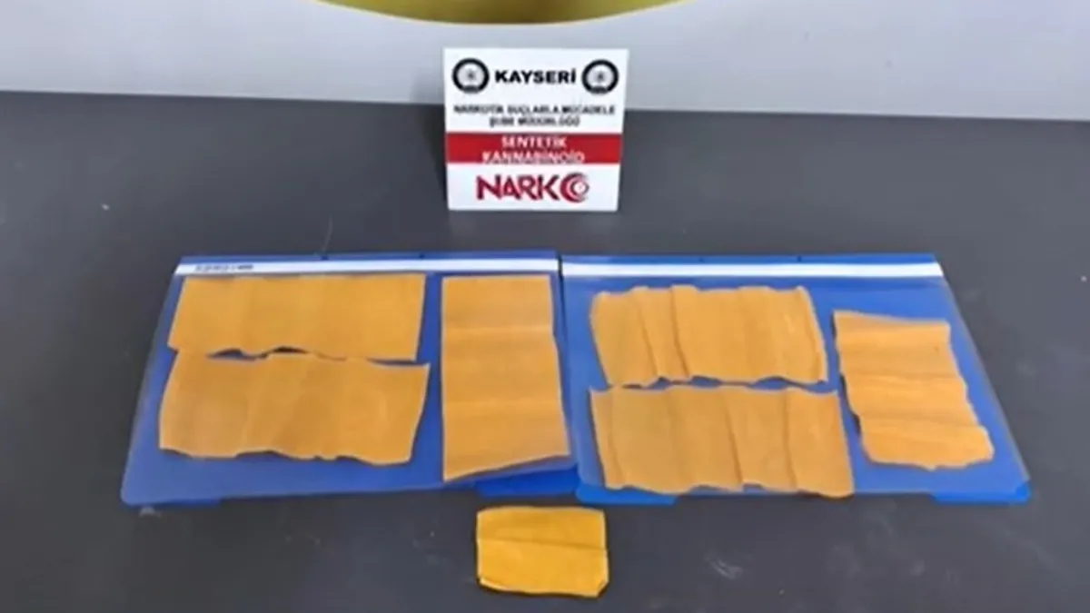 Kayseri’de uyuşturucu operasyonu: Bezlere emdirilmiş halde saklamışlar! 4 gözaltı Kayseri’de uyuşturucu operasyonu: Bezlere emdirilmiş halde saklamışlar! 4 gözaltı