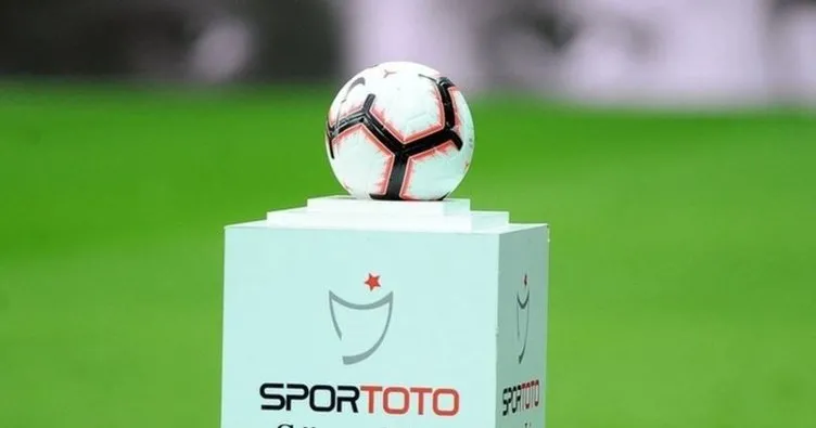 Süper Lig Puan Durumu 13 Kasım 2022 Tablosu TFF ile Spor Toto Süper Lig puan sıralaması ile 14. Hafta maç sonuçları ve 15. hafta fikstür