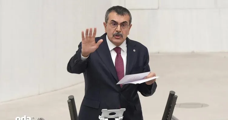 Bakan Tekin’den CHP’lilere mülakat dersi