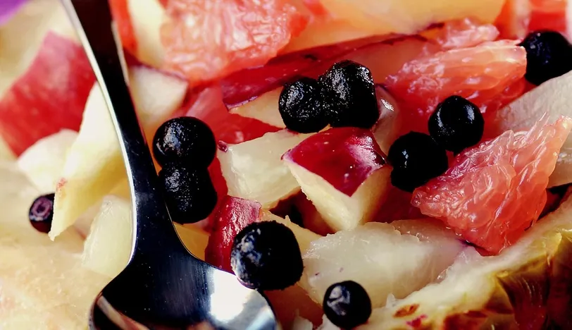 Ananaslı Meyve Salatası