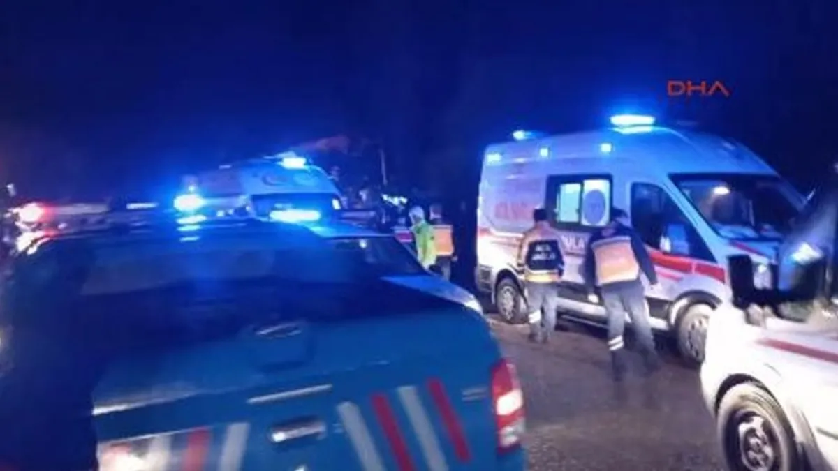 Malatya’da acı olay! Kazaya müdahaleye giden polislere tır çarptı Malatya’da acı olay! Kazaya müdahaleye giden polislere tır çarptı