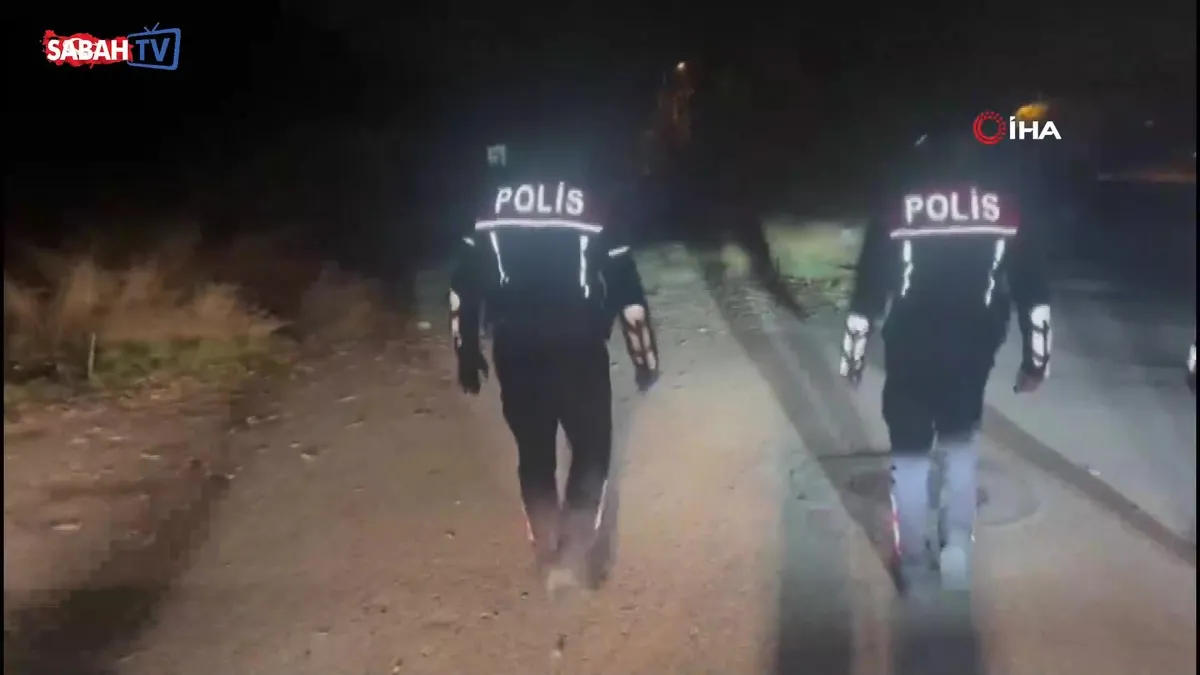 Ankara’da 2 grup arasında çıkan kavga sonrası 3 şüpheli gözaltına alındı | Video videosunu izle Ankara’da 2 grup arasında çıkan kavga sonrası 3 şüpheli gözaltına alındı | Video videosunu izle