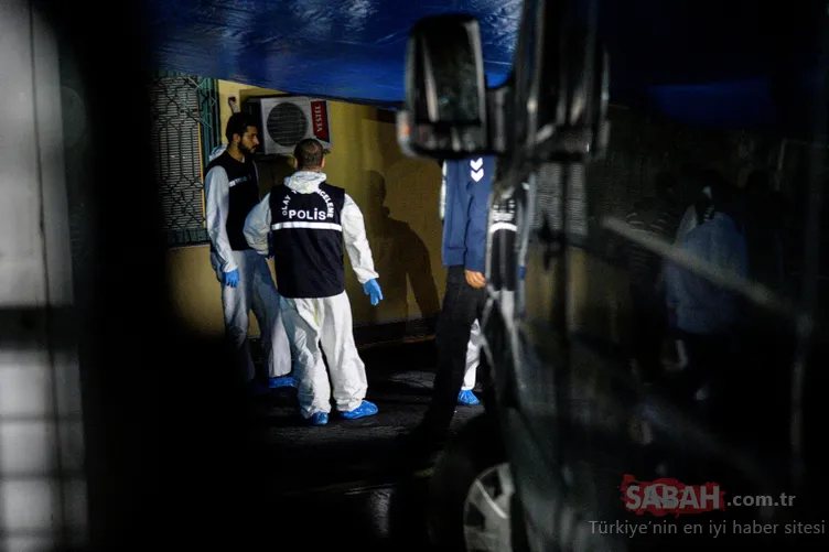 Konsoloslukta arama bitti! Polislerin üzerinde kırmızı lekeler