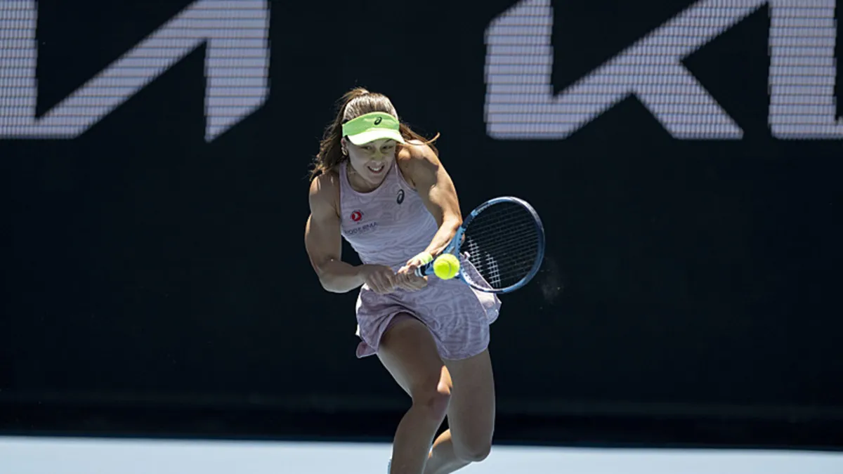 Zeynep Sönmez Avustralya Açık’a 3. turda veda etti Zeynep Sönmez Avustralya Açık’a 3. turda veda etti