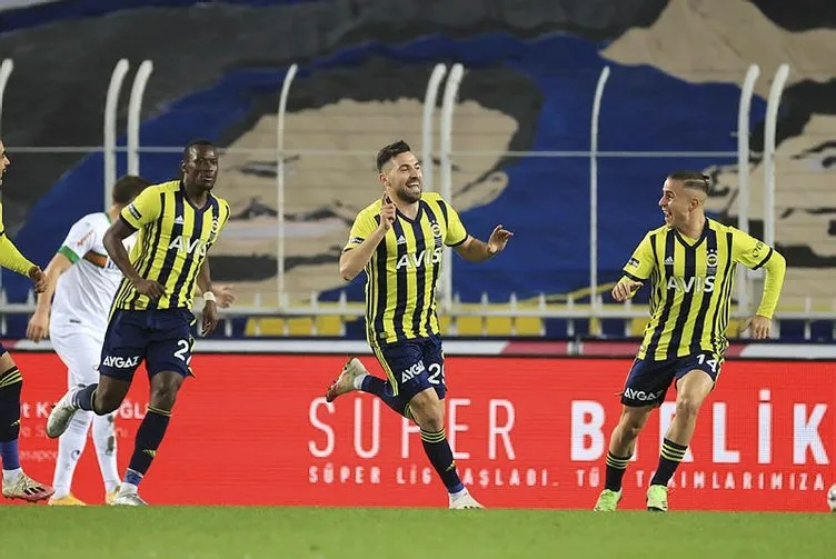 Son dakika: Sabah’ın usta yazarları Fenerbahçe-Alanyaspor maçını değerlendirdi!