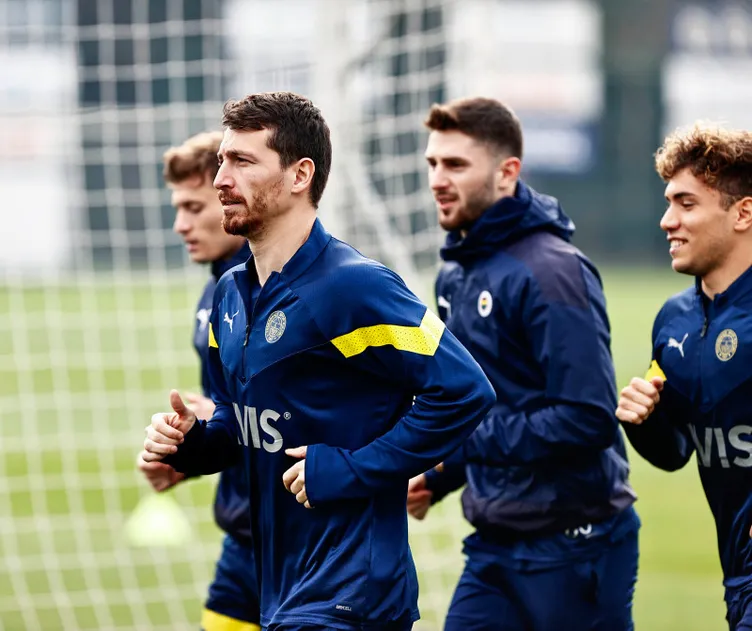 Son dakika transfer haberi: Galatasaray istedi Fenerbahçe devreye girdi! Yıldız oyuncu Süper Lig’e...