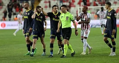 Fenerbahçe haberleri: Benjamin Brand VAR’a çağırmıştı! Ahmet Çakar ve Erman Toroğlu Sivasspor maçındaki o pozisyonu yorumladı