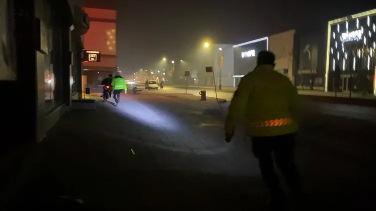 Dur ihtarına uymayıp polisi ezdi! Pişkince sosyal medya hesabında paylaştı! İşte o anlar