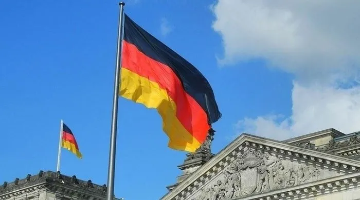 Almanya’da AfD’li vekilin eski çalışanına casusluk cezası!