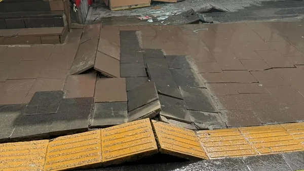 hakkaride-6-bina-tahliye-edildi-150-kisi-guvenli-alanlara-alindi-1779350425273.jpg
