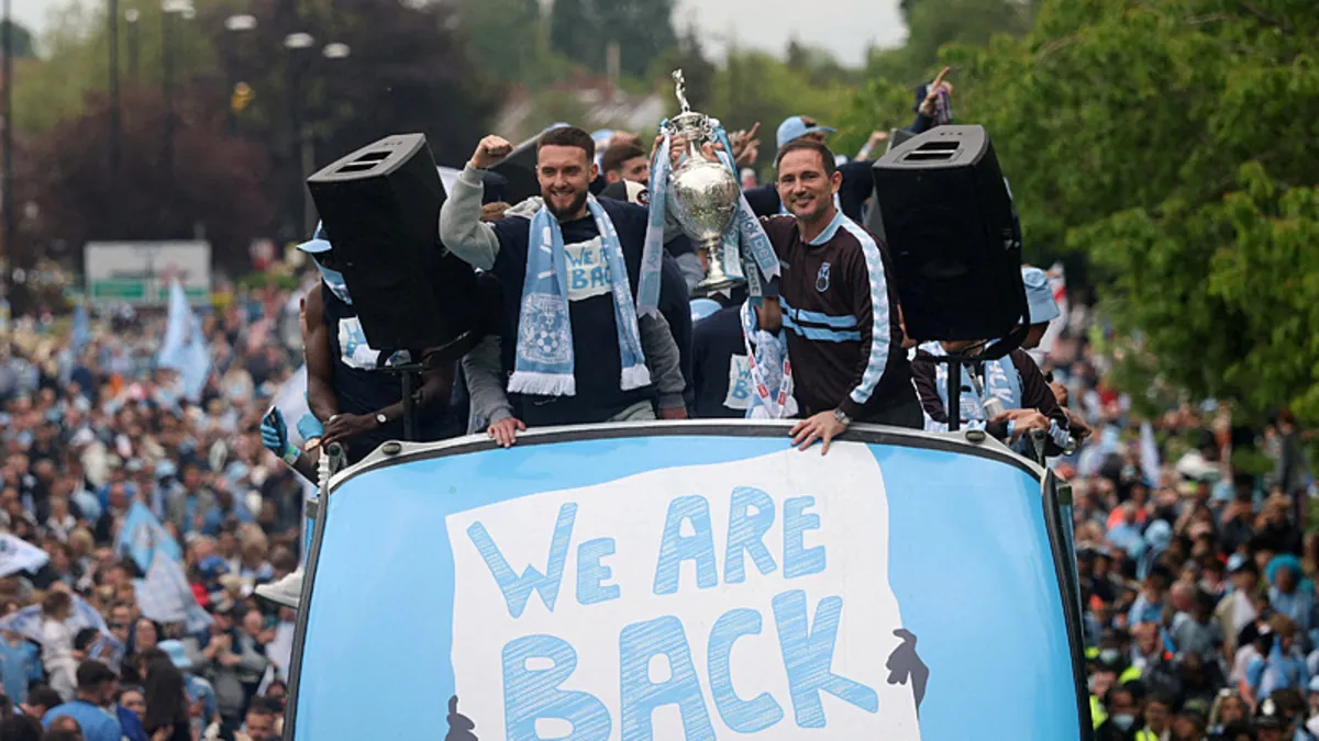 Coventry City, teknik direktör Lampard’ın sözleşmesini uzattı Coventry City, teknik direktör Lampard’ın sözleşmesini uzattı