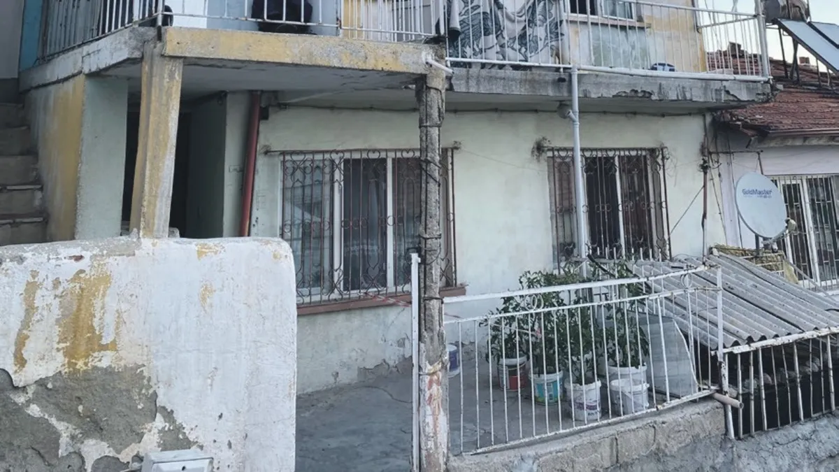 Marmaris'in Sırrı Ortaya Çıktı: Darbeci Yüzbaşı ve Gizli Evleri