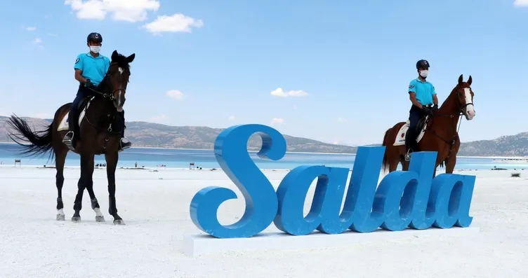 Salda Gölü, atlı jandarmaya emanet