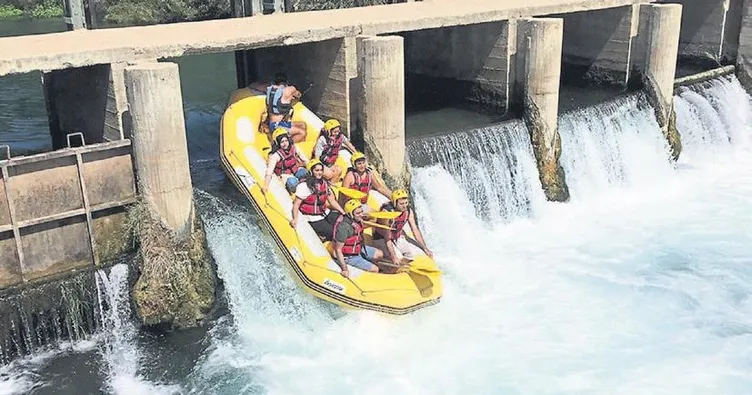Şehrin ortasında rafting keyfi