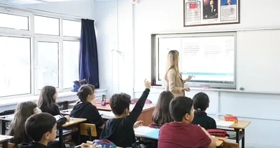 MEB ÖĞRETMEN İL İÇİ YER DEĞİŞTİRME SÜRECİ 2025: Öğretmenlerin il içi atama ne zaman, başvuru nasıl yapılır?