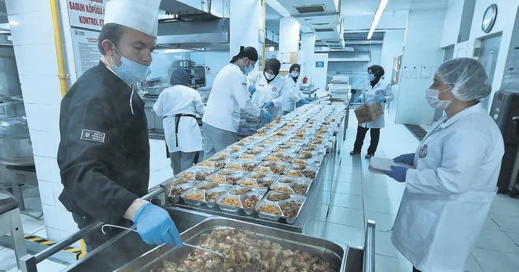 Gönül sofraları evlere taşınıyor