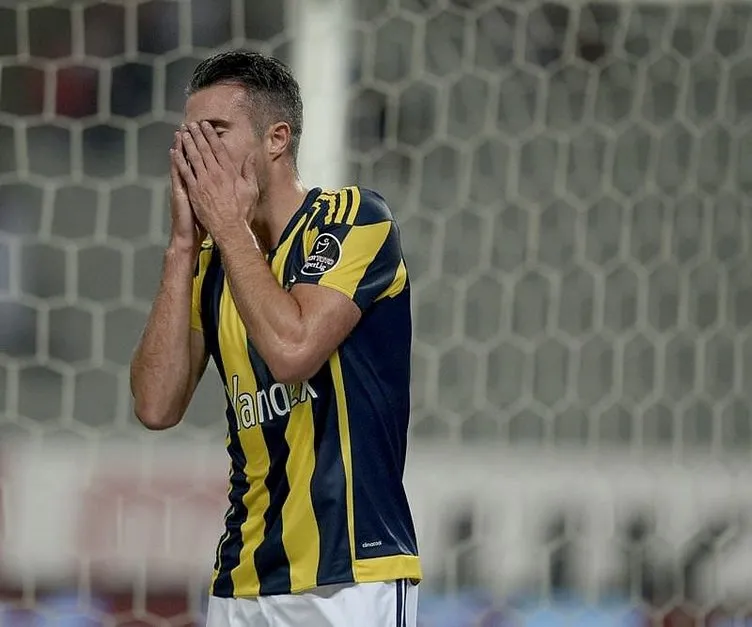 Van Persie ve Pereira arasında soğuk rüzgarlar