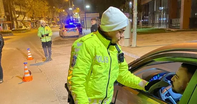Emniyetten yılbaşı denetimi: 4 gözaltı