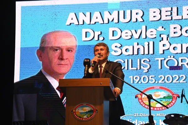 devlet-bahceli-sahil-parki-torenlerle-acildi-1653042369081.jpg