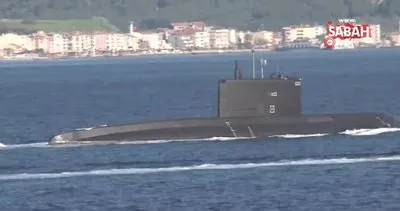 Rus denizaltısı Çanakkale Boğazı’ndan geçti