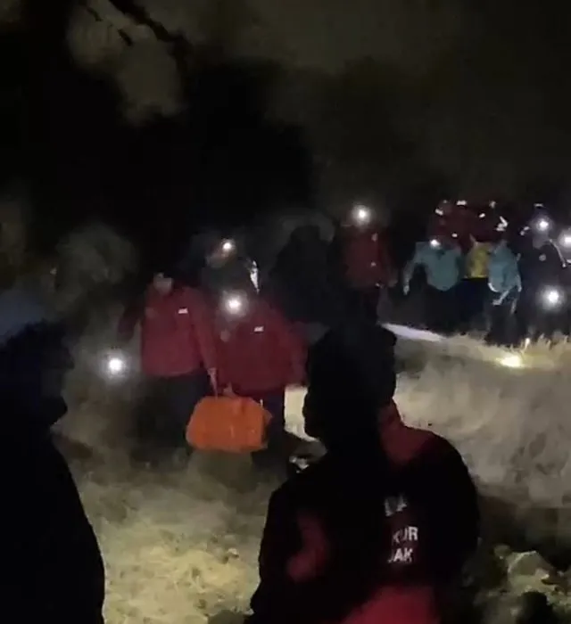 Hakkari’de arılarına bakmak için gitmişti: 300 Metrelik dağdan aşağıya çakıldı!