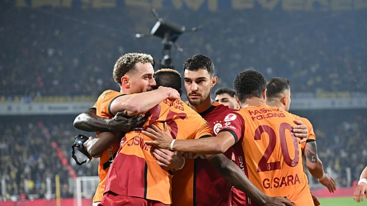 Lider Galatasara...                    </div>
                    <div class=