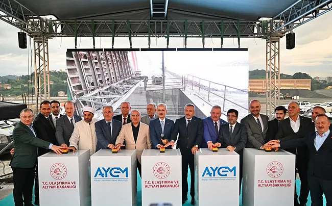 bakan-uraloglu-ulkemizin-gelecegine-yon-verecek-stratejik-bir-eserden-soz-ediyoruz-1786991863307.jpeg Bakan Uraloğlu: “Ülkemizin geleceğine yön verecek stratejik bir eserden söz ediyoruz”