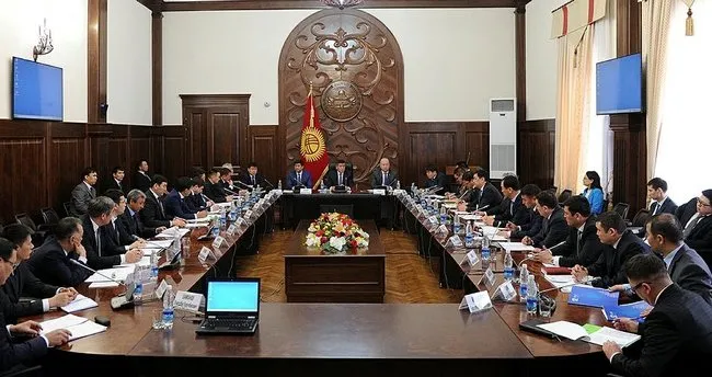 Kırgızistan’da 114 devlet ve kamu kuruluşu tasfiye edilecek