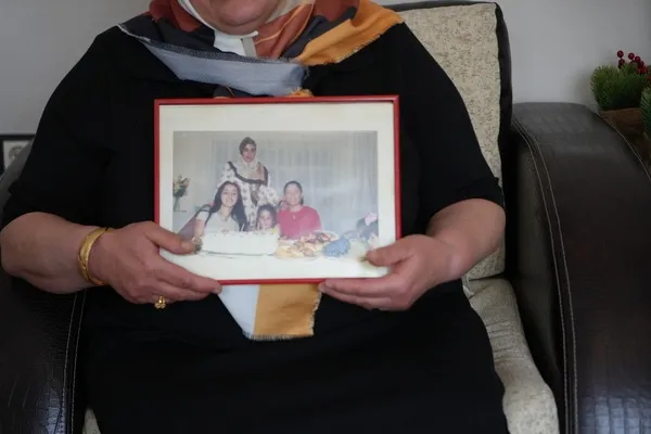 gulistan-doku-davasi-umut-olmaya-devam-ediyor-15-yildir-izine-rastlanmayan-melike-toyguncunun-acili-annesi-bir-1777796213404.jpg