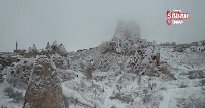 Karla kaplanan Kapadokya’da kartpostallık görüntüler mest ediyor | Video