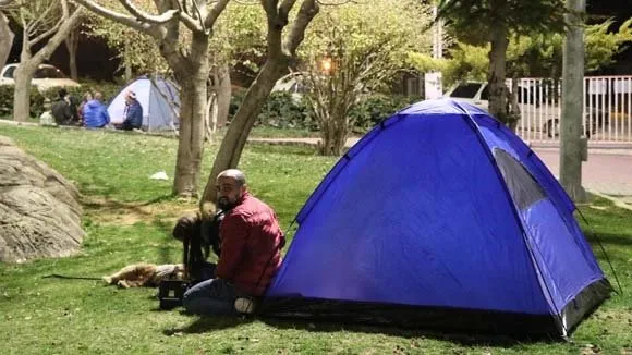 Bu görüntüler deprem ile beşik gibi sallanan Denizli'den