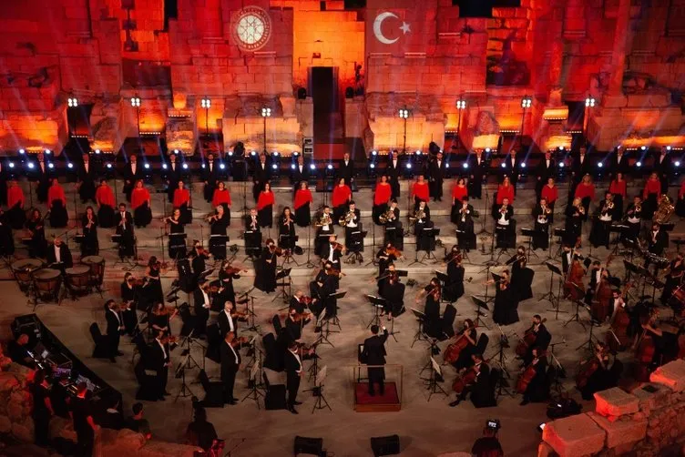 Son dakika... Cumhurbaşkanlığı Senfoni Orkestrası’ndan muhteşem konser