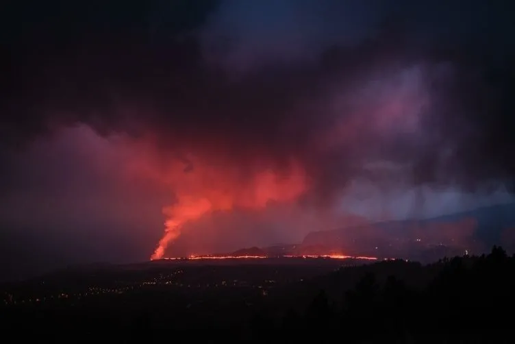 La Palma’da lavlar önüne çıkan her şeyi böyle küle çevirdi