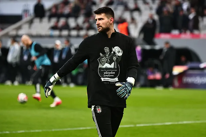 besiktas-hayatini-kaybeden-mircea-lucescuyu-andi-1775840036722.jpg