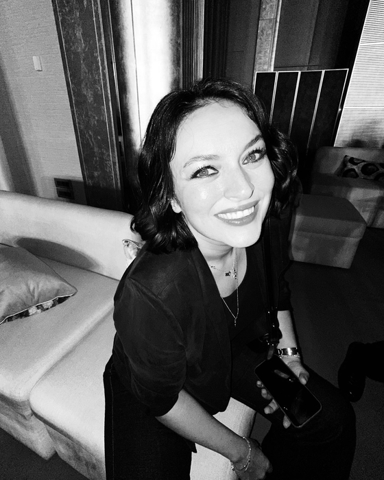 Ezgi Mola’yı tanımak neredeyse imkansız! 25 yıl önceki halini paylaştı: Sanki Aydan Şener...